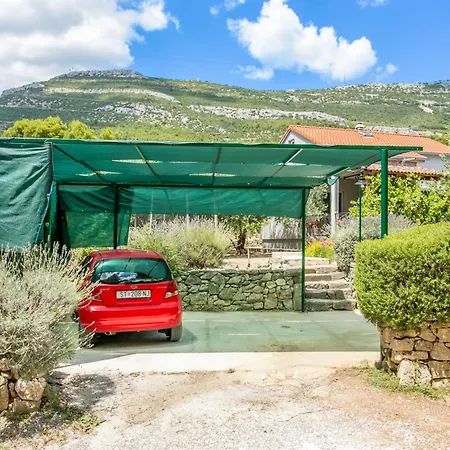 Secluded House Kastel Stari, Kastela - 23384 *